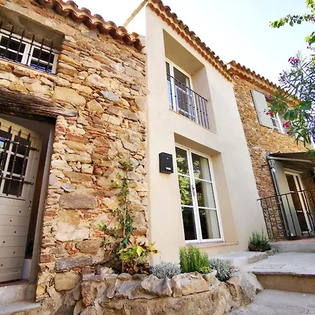 Pretty Historical * Grimaud