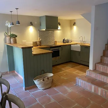 Pretty Historical Holiday home *
